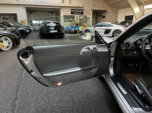 Porsche Cayman S 8 of 25