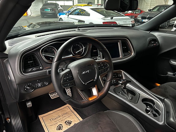 Dodge Challenger 15 of 23