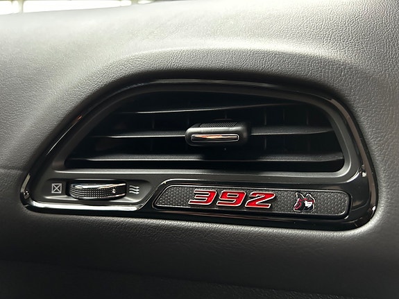 Dodge Challenger 21 of 23