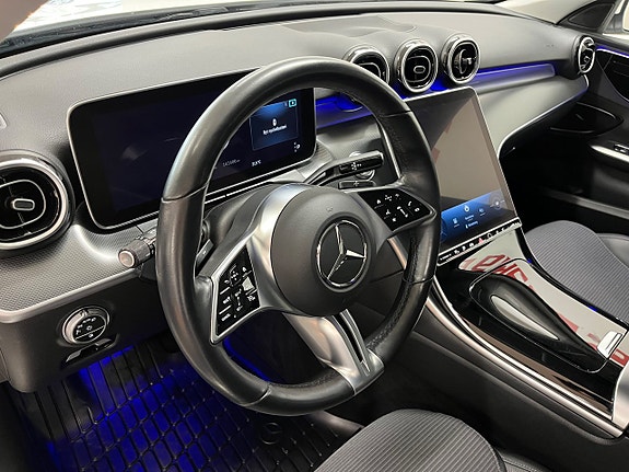 Mercedes-Benz CLA180 d 13 of 23