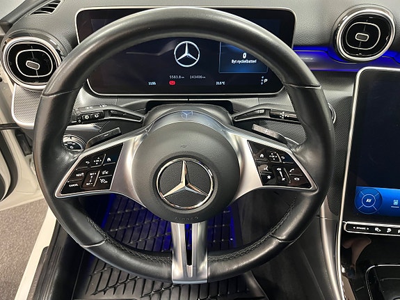 Mercedes-Benz CLA180 d 14 of 23