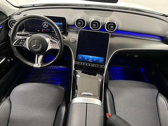 Mercedes-Benz CLA180 d 15 of 23