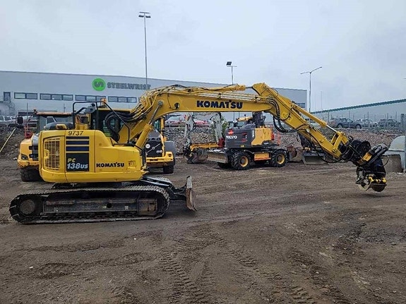 Komatsu PC 138 US-11 2 of 5