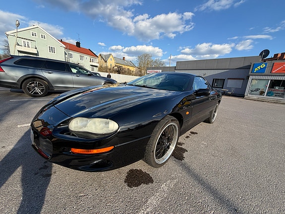 Chevrolet Camaro 4 of 5