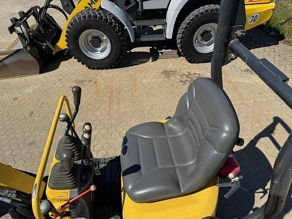Yanmar SV08-1A, Bandgrävare, Minigrävare 17 of 18