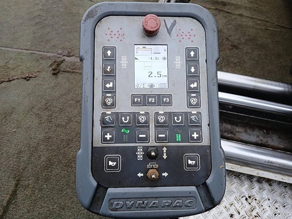 Dynapac SD2500 WS, Asfaltsläggare 11 of 19