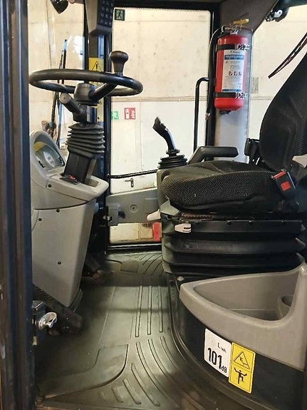 Yanmar V80-5 5 of 7