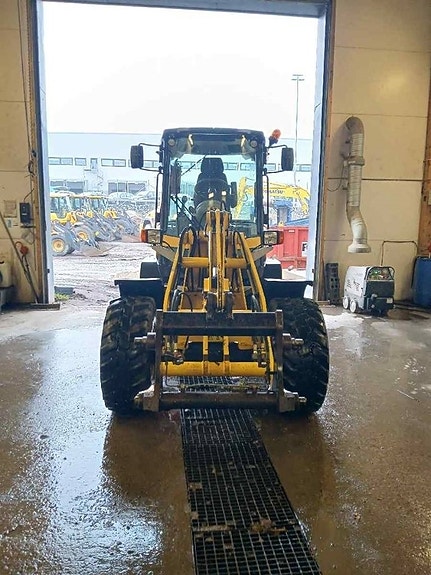 Yanmar V80-5 3 of 7