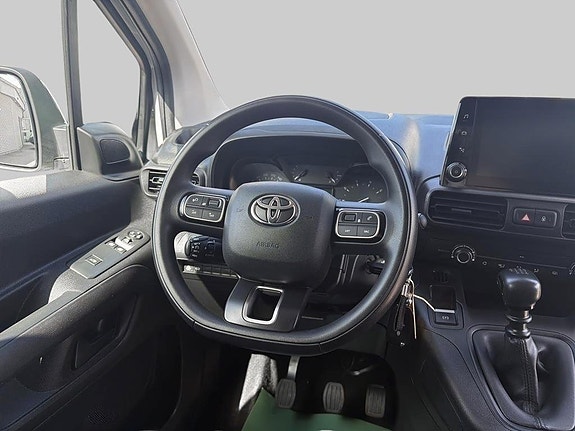 Toyota Proace City 10 of 16