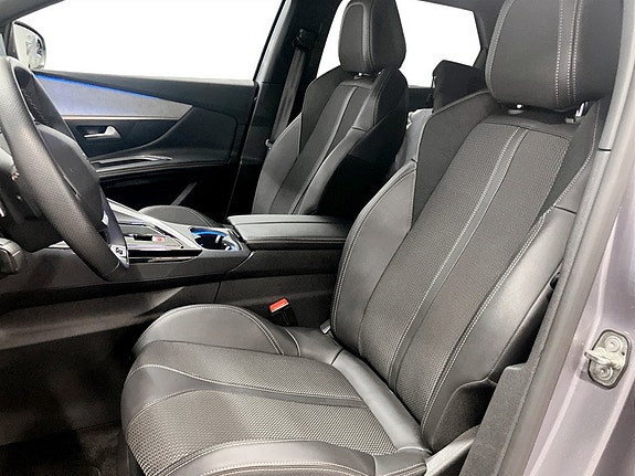 Peugeot 3008 4 of 5