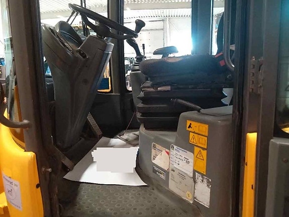 Volvo L 35 G 4 of 6