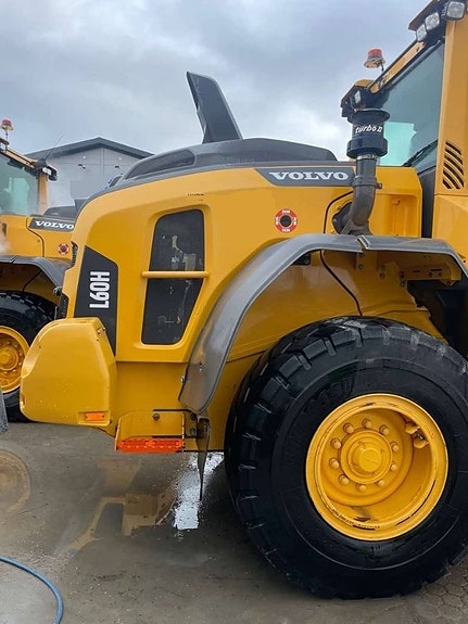 Volvo L 60 H 2 of 6