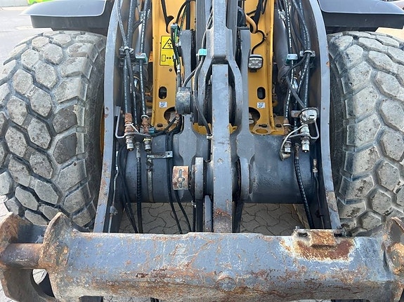 Volvo L 60 H 9 of 15