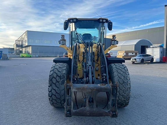 Volvo L 60 H 8 of 15