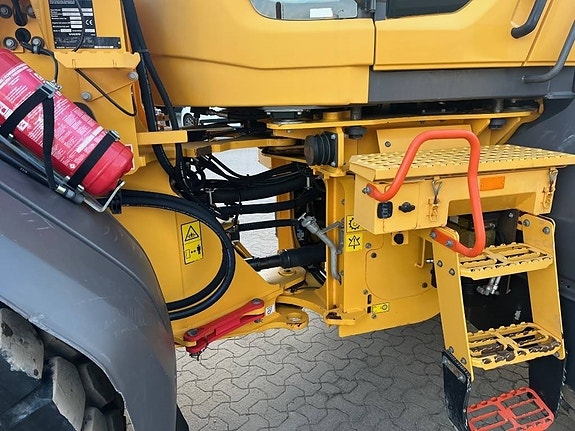 Volvo L 60 H 12 of 15