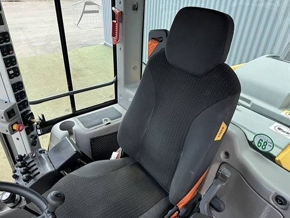 Volvo L 70 H, Hjullastare 23 of 24