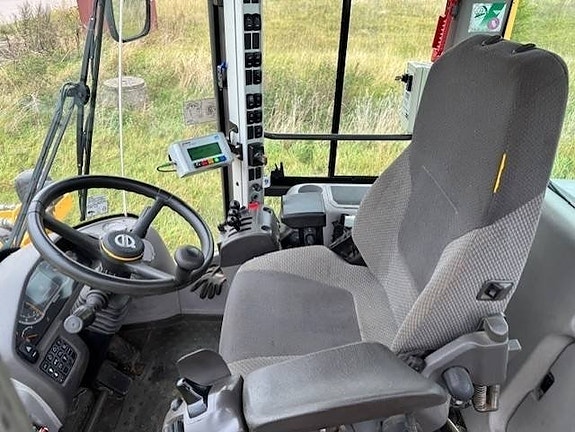 Volvo L 70 H 16 of 19