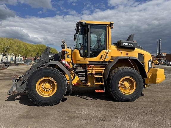 Volvo L 90 H 2 of 21