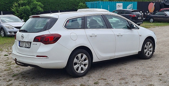 Opel Astra 4 of 5