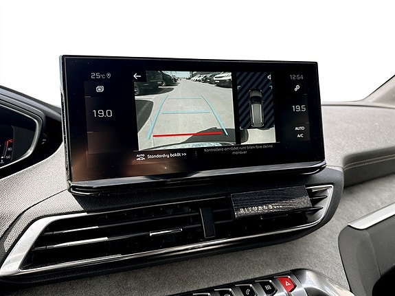 Peugeot 5008 10 of 18