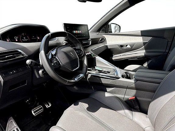 Peugeot 5008 5 of 5