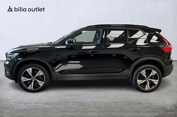 Volvo XC40 7 of 30