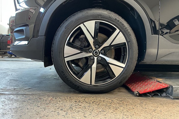 Volvo XC40 28 of 30