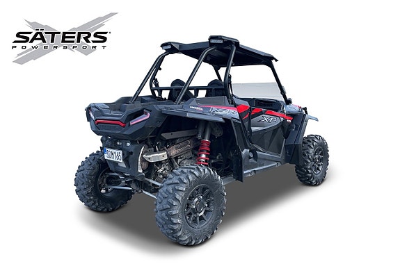 Polaris RZR XP 1000 4 of 5
