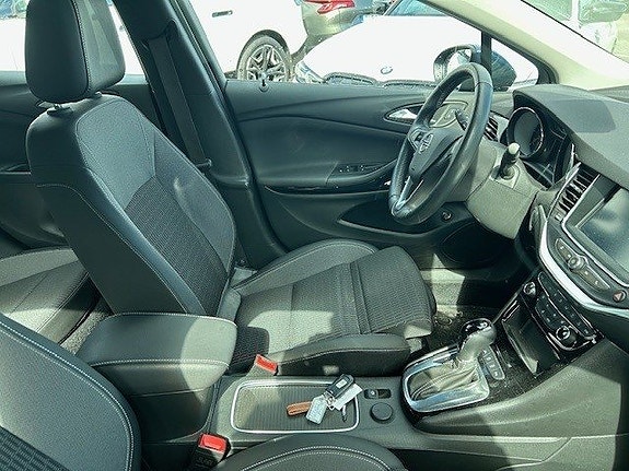 Opel Astra 5 of 5