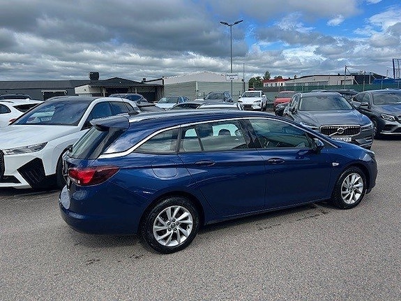Opel Astra 2 of 5
