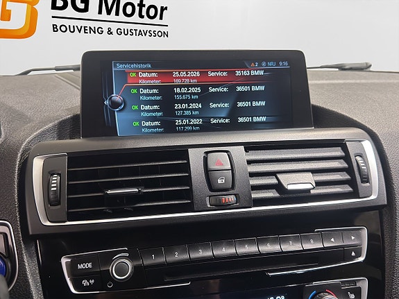BMW M140i 10 of 23