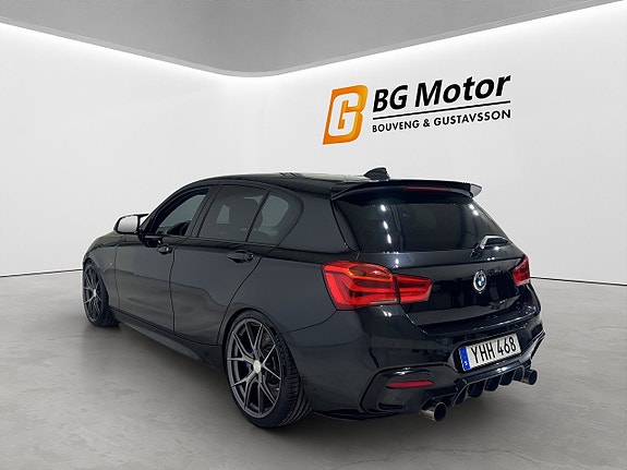 BMW M140i 6 of 23