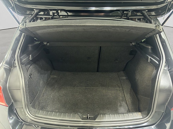 BMW M140i 12 of 23