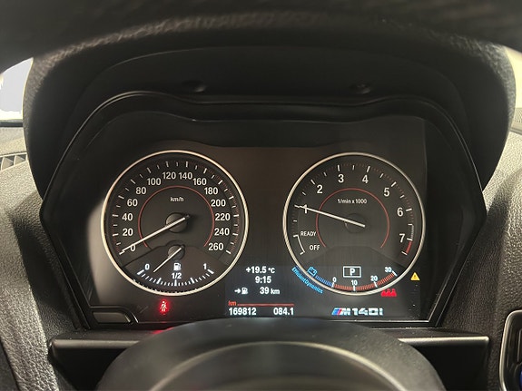 BMW M140i 15 of 23