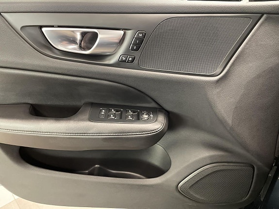 Volvo V60 12 of 25