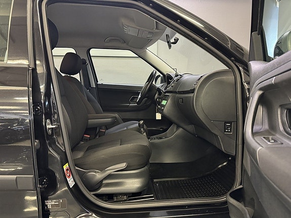 Skoda Fabia 9 of 18