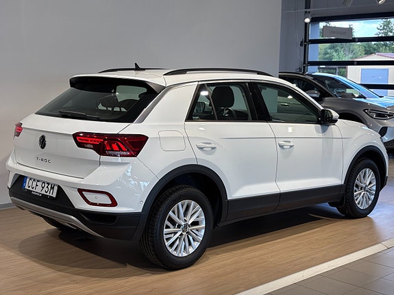 Volkswagen T-Roc 5 of 5
