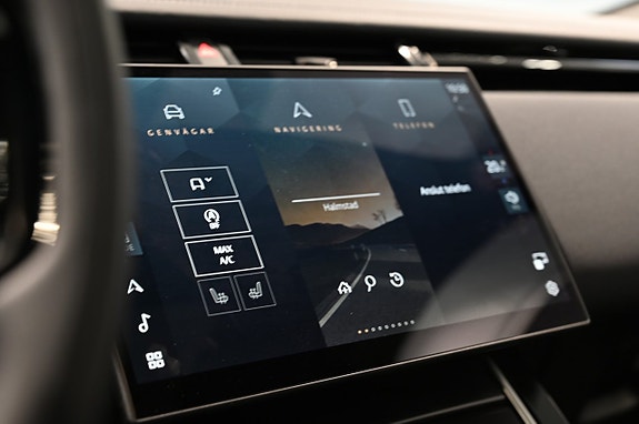 Land Rover Range Rover Velar 22 of 30