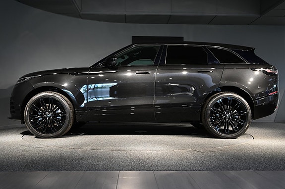 Land Rover Range Rover Velar 3 of 5