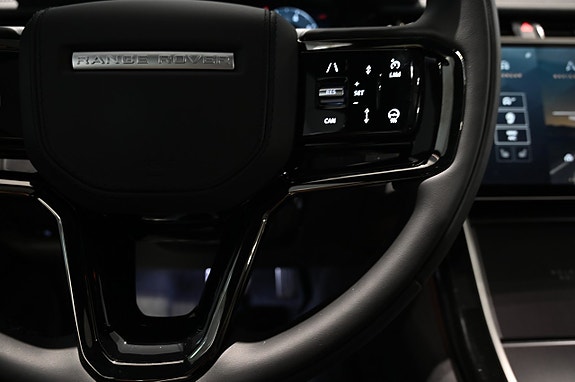 Land Rover Range Rover Velar 19 of 30