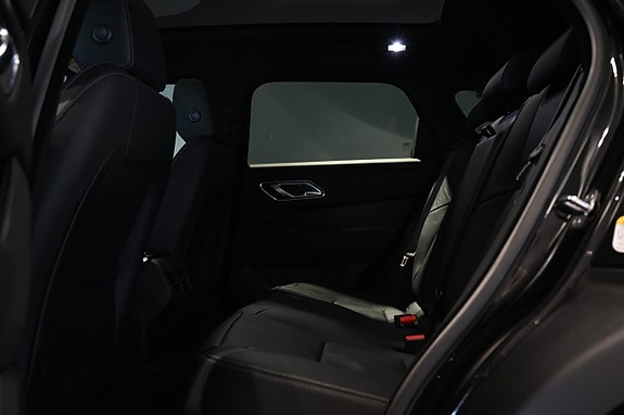 Land Rover Range Rover Velar 15 of 30