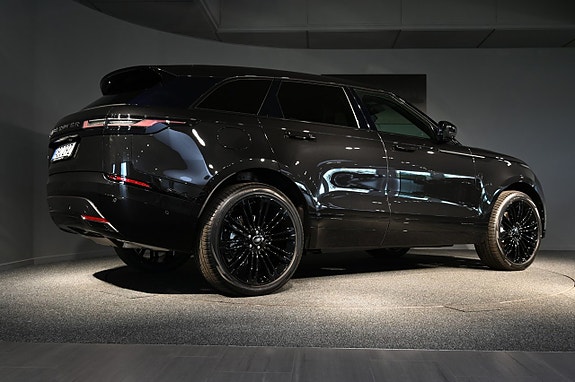 Land Rover Range Rover Velar 6 of 30