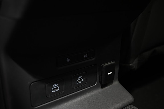 Land Rover Range Rover Velar 20 of 30