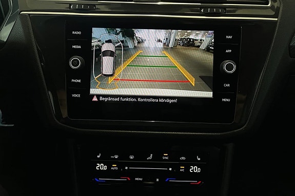 Volkswagen Tiguan Allspace 18 of 25