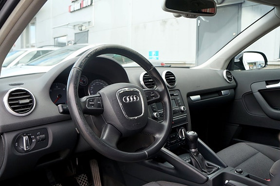 Audi A3 8 of 15