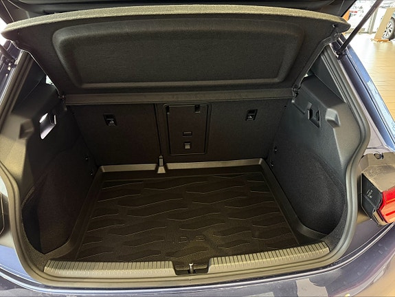 Volkswagen ID.3 Neo 8 of 10