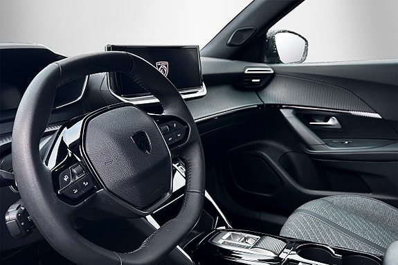 Peugeot 2008 4 of 5