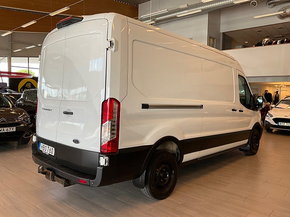 Ford Transit 4 of 5