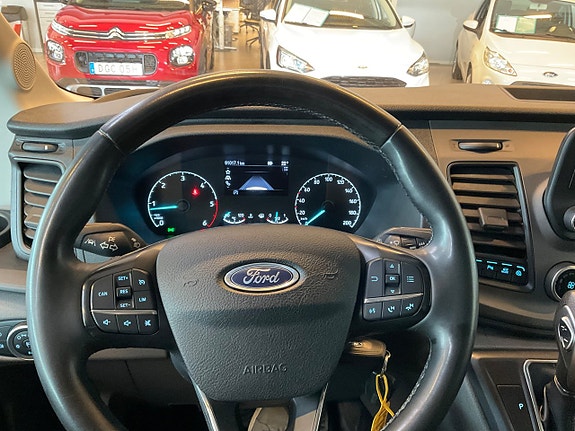 Ford Transit 12 of 17