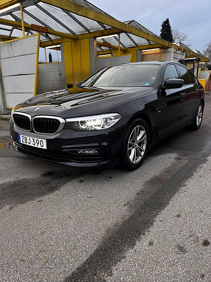 BMW 520d 4 of 5